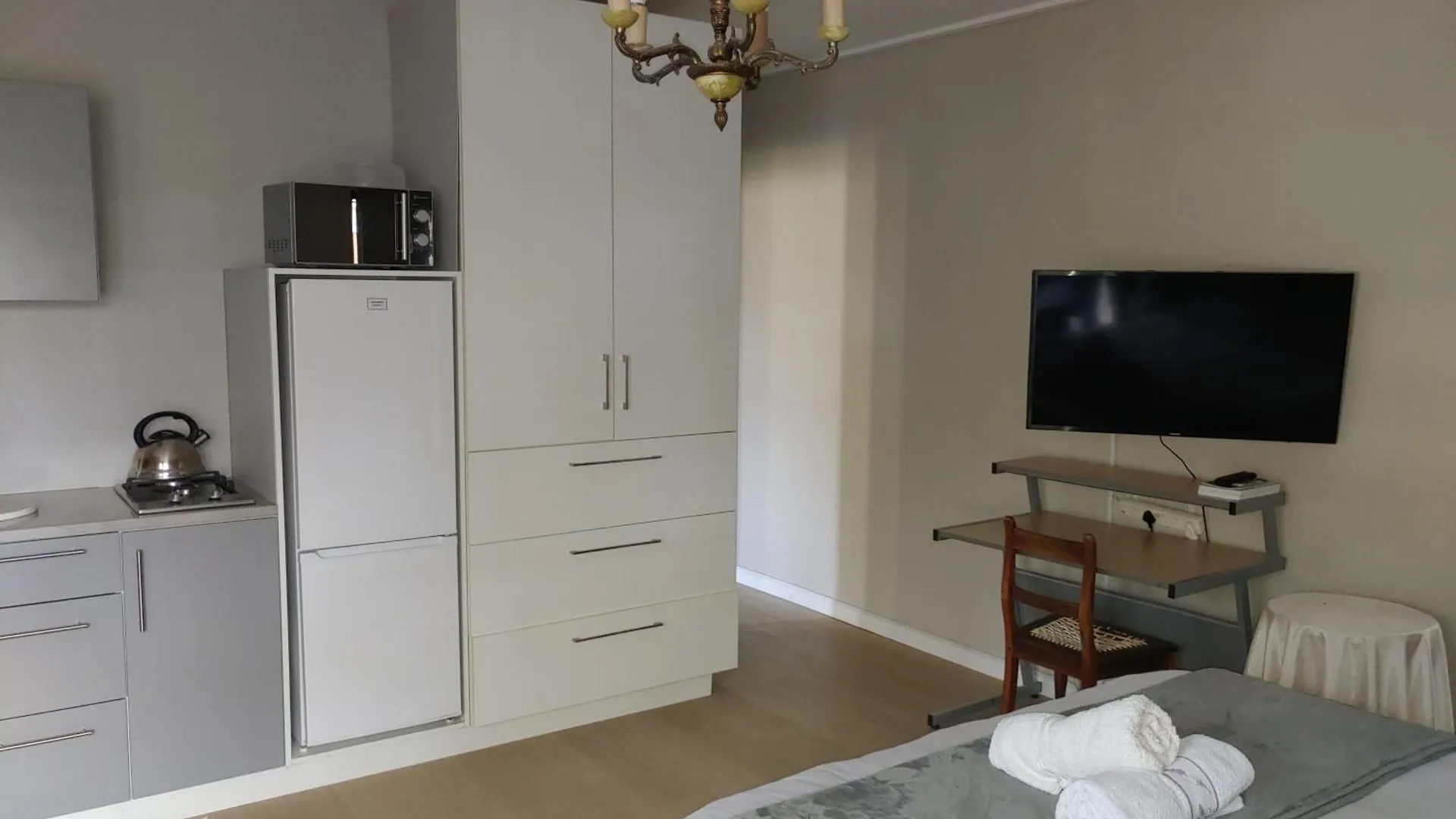 Terra Nova Accommodation - Unit Julia Città del Capo 0*,  Sudafrica